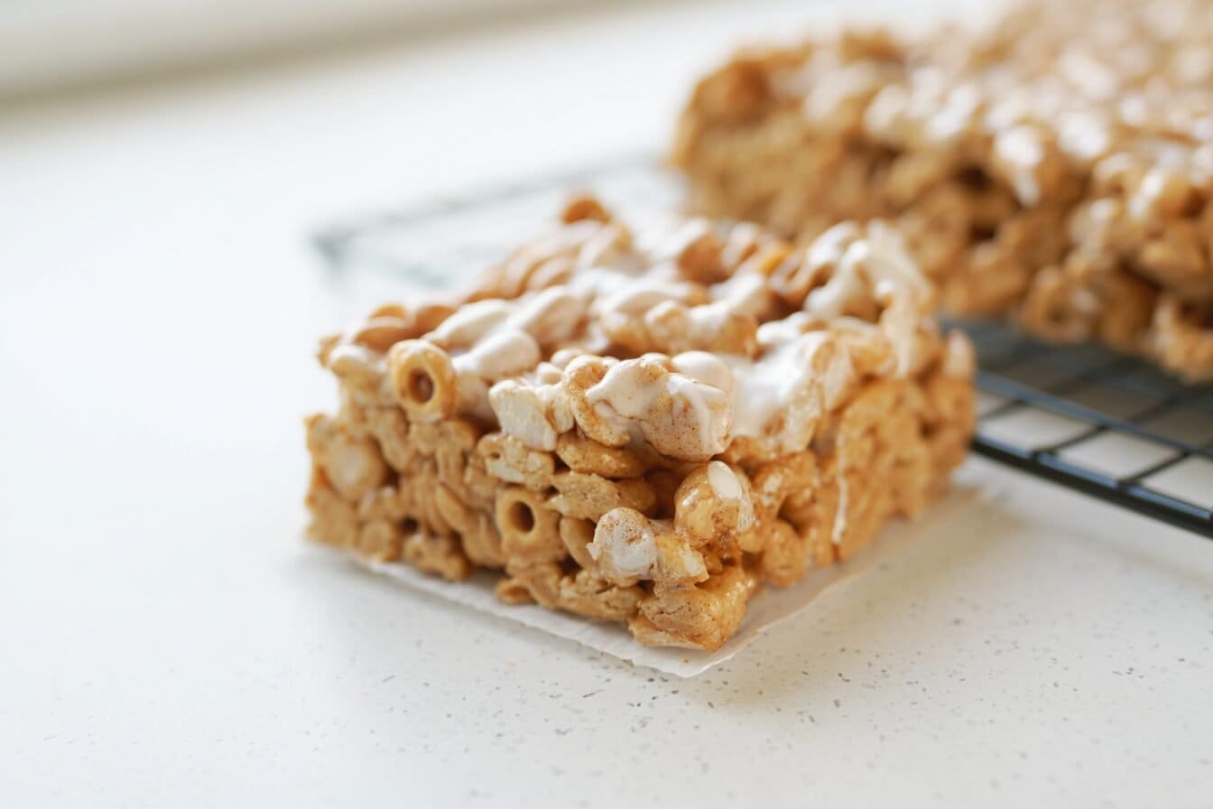 Cinnamon Toast Crunch Cereal Bar Recipe